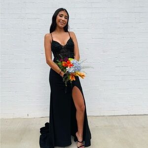 Elegant Black Evening Gown